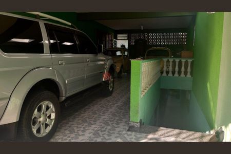 Casa à venda com 116m², 2 quartos e 5 vagas