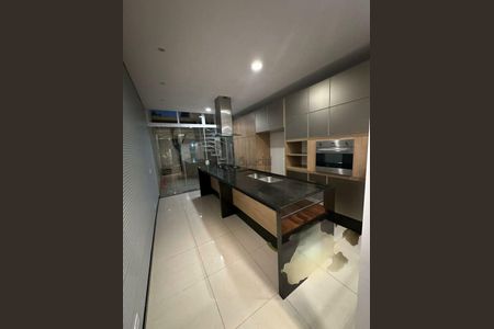 Casa à venda com 130m², 3 quartos e 1 vaga