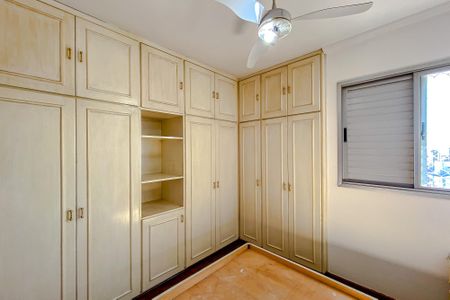 Apartamento à venda com 125m², 3 quartos e 2 vagasQuarto 2 - Suíte