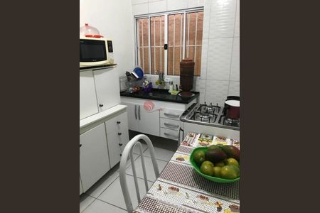 Casa à venda com 94m², 2 quartos e 2 vagas