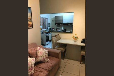 Casa à venda com 94m², 2 quartos e 2 vagas
