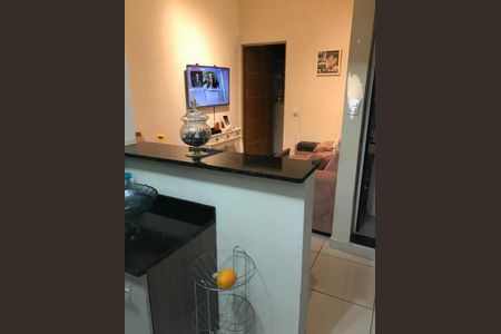 Casa à venda com 94m², 2 quartos e 2 vagas