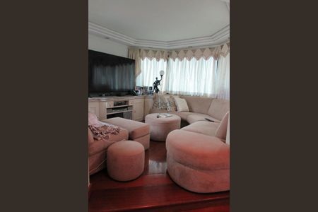 Apartamento à venda com 204m², 3 quartos e 3 vagas