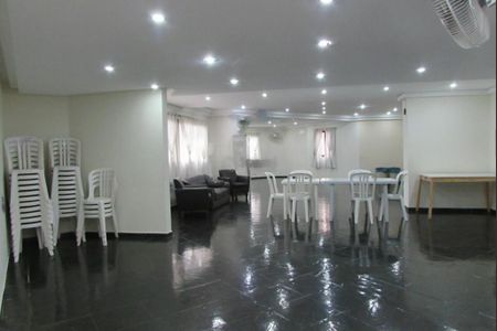 Apartamento à venda com 64m², 2 quartos e 1 vaga