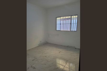 Casa à venda com 79m², 2 quartos e 2 vagas