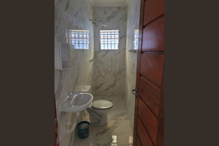 Casa à venda com 79m², 2 quartos e 2 vagas