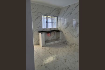 Casa à venda com 79m², 2 quartos e 2 vagas