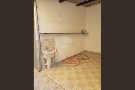 Casa à venda com 79m², 2 quartos e 2 vagas