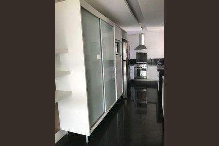 Apartamento à venda com 176m², 4 quartos e 3 vagas