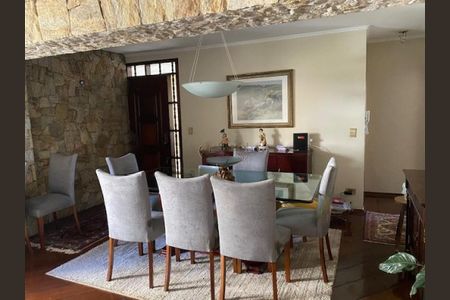 Apartamento à venda com 130m², 4 quartos e 2 vagas