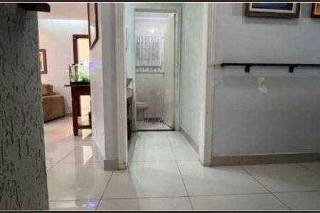 Casa à venda com 350m², 4 quartos e 4 vagas