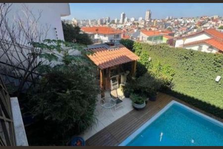 Casa à venda com 350m², 4 quartos e 4 vagas