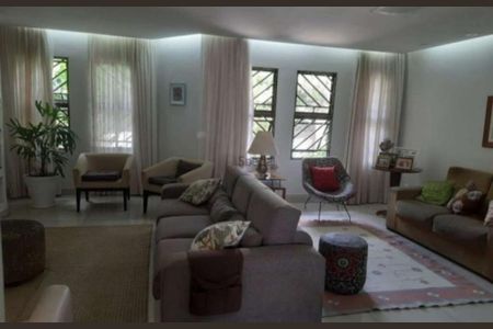 Casa à venda com 350m², 4 quartos e 4 vagas