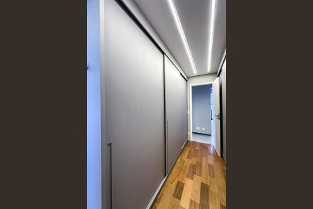 Apartamento à venda com 159m², 3 quartos e 3 vagasCloset da suíte 1