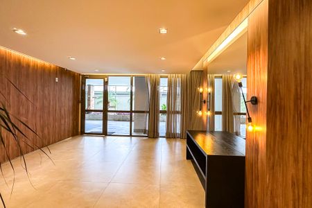 Apartamento à venda com 159m², 3 quartos e 3 vagasHall de entrada