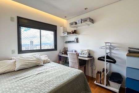Apartamento à venda com 159m², 3 quartos e 3 vagasSuíte 2