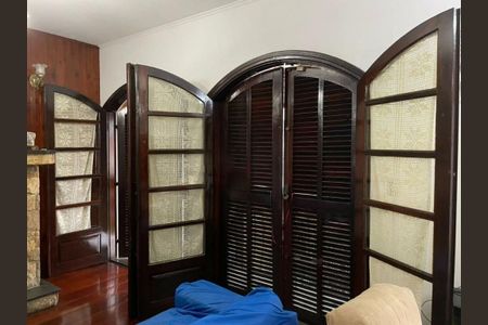 Casa à venda com 211m², 3 quartos e 4 vagas