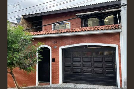 Casa à venda com 211m², 3 quartos e 4 vagas