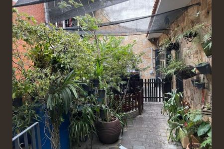 Casa à venda com 211m², 3 quartos e 4 vagas