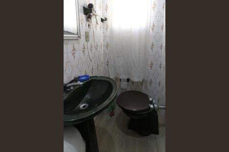 Casa à venda com 161m², 3 quartos e 2 vagasBanheiro Social