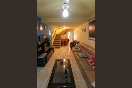 Casa à venda com 161m², 3 quartos e 2 vagasSala