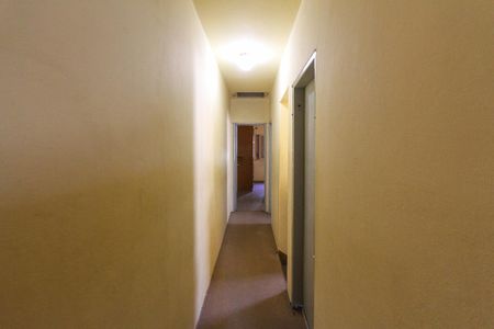 Casa à venda com 161m², 3 quartos e 2 vagasCorredor