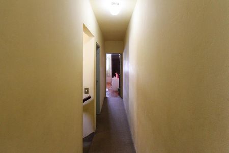 Casa à venda com 161m², 3 quartos e 2 vagasCorredor