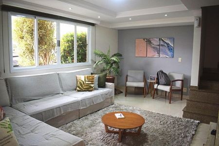 Casa à venda com 130m², 3 quartos e 3 vagas