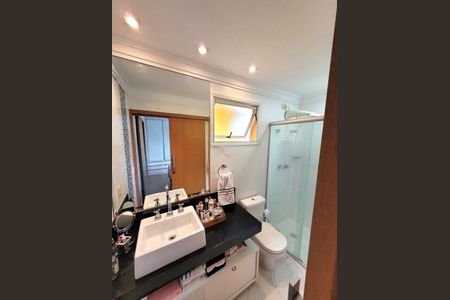 Casa à venda com 130m², 3 quartos e 3 vagas