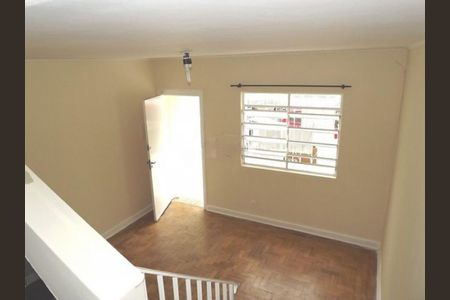 Casa à venda com 80m², 2 quartos e 1 vaga