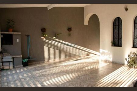 Casa à venda com 90m², 2 quartos e 3 vagas