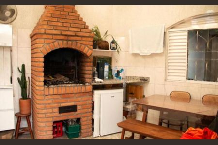 Casa à venda com 90m², 2 quartos e 3 vagas