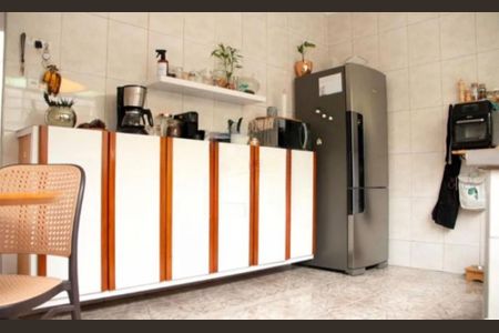 Casa à venda com 90m², 2 quartos e 3 vagas