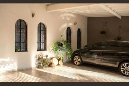 Casa à venda com 90m², 2 quartos e 3 vagas