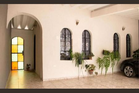 Casa à venda com 90m², 2 quartos e 3 vagas