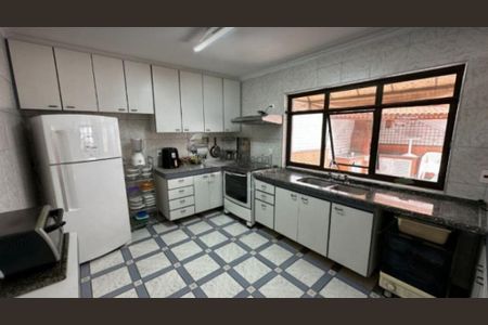 Casa à venda com 340m², 3 quartos e 6 vagas