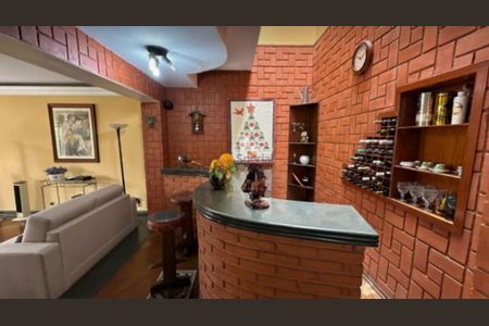 Casa à venda com 340m², 3 quartos e 6 vagas