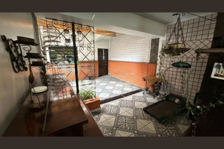 Casa à venda com 340m², 3 quartos e 6 vagas