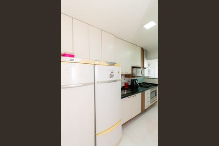 Apartamento à venda com 117m², 3 quartos e 2 vagas Apartamento à venda com 117m², 3 quartos e 2 vagasCozinha