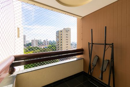 Apartamento à venda com 117m², 3 quartos e 2 vagas Apartamento à venda com 117m², 3 quartos e 2 vagasVaranda da Sala