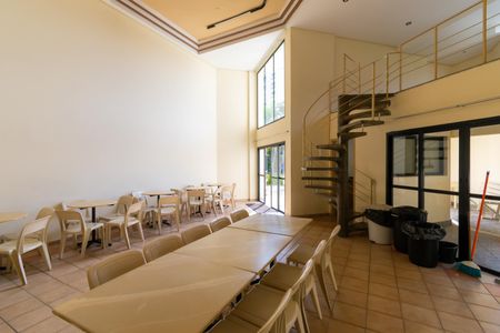 Apartamento à venda com 117m², 3 quartos e 2 vagas Apartamento à venda com 117m², 3 quartos e 2 vagasÁrea comum - Salão de festas