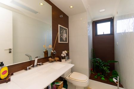 Apartamento à venda com 117m², 3 quartos e 2 vagas Apartamento à venda com 117m², 3 quartos e 2 vagasBanheiro