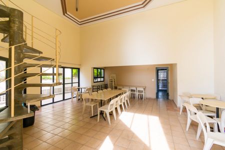 Apartamento à venda com 117m², 3 quartos e 2 vagas Apartamento à venda com 117m², 3 quartos e 2 vagasÁrea comum - Salão de festas