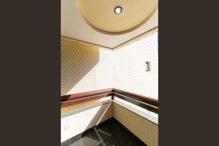 Apartamento à venda com 117m², 3 quartos e 2 vagas Apartamento à venda com 117m², 3 quartos e 2 vagasVaranda da Sala