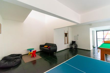 Apartamento à venda com 117m², 3 quartos e 2 vagas Apartamento à venda com 117m², 3 quartos e 2 vagasÁrea comum - Sala de Jogos
