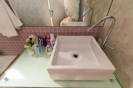 Apartamento à venda com 117m², 3 quartos e 2 vagas Apartamento à venda com 117m², 3 quartos e 2 vagasBanheiro da Suíte 2