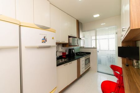 Apartamento à venda com 117m², 3 quartos e 2 vagas Apartamento à venda com 117m², 3 quartos e 2 vagasCozinha