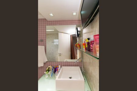 Apartamento à venda com 117m², 3 quartos e 2 vagas Apartamento à venda com 117m², 3 quartos e 2 vagasBanheiro da Suíte 2