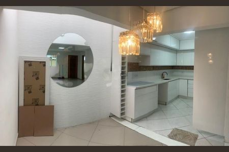 Casa à venda com 115m², 3 quartos e 2 vagas