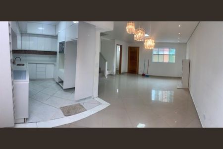 Casa à venda com 115m², 3 quartos e 2 vagas